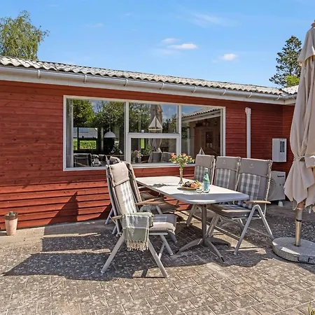 度假居 Mina - 1-4km From The Sea By Interhome
